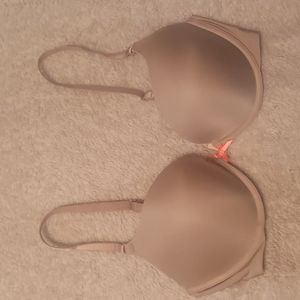 NWT Victoria's Secret Bra